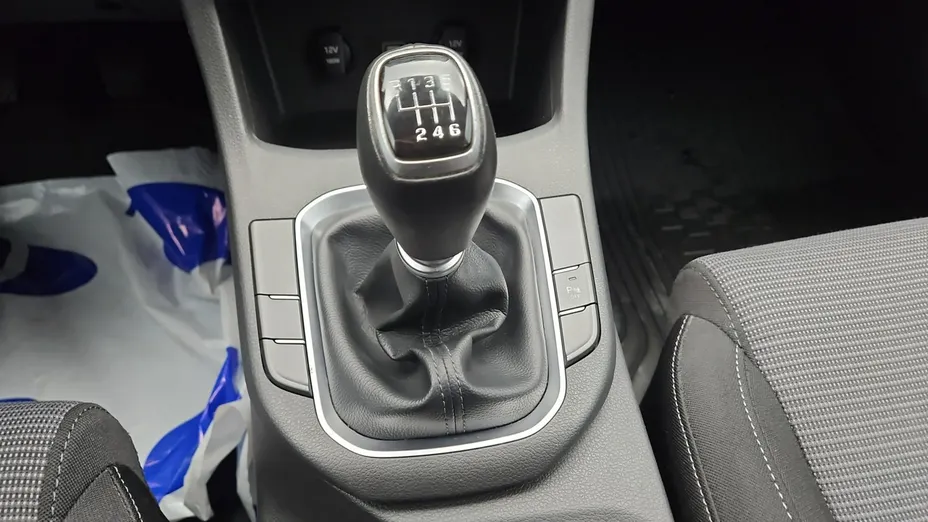 HYUNDAI i30 -