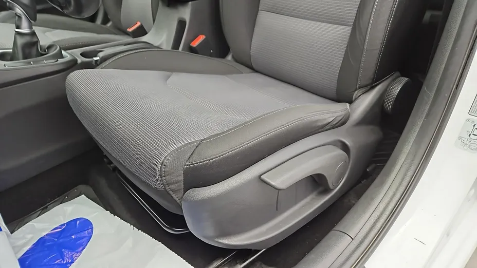 HYUNDAI i30 -