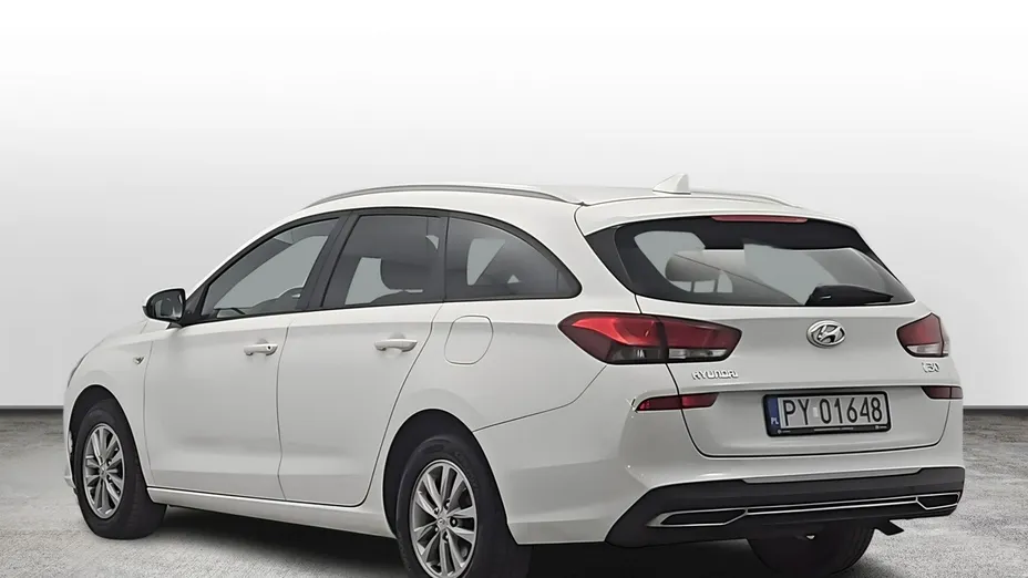 HYUNDAI i30 -