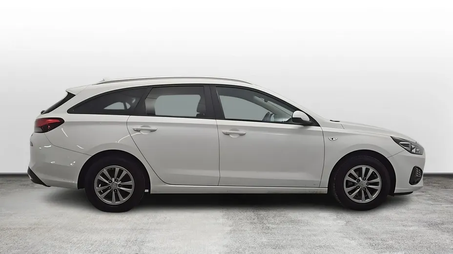 HYUNDAI i30 -