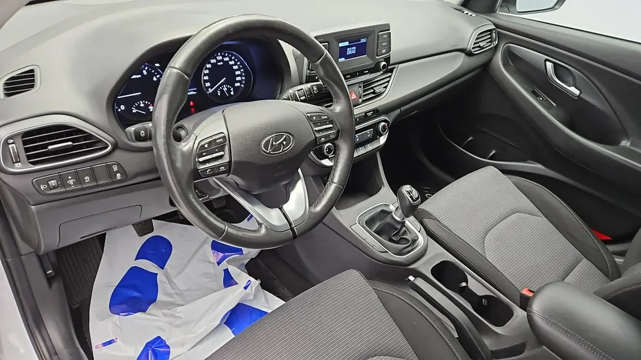 HYUNDAI i30 -