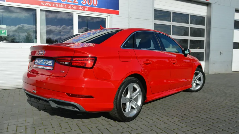 AUDI A3 Limousine -