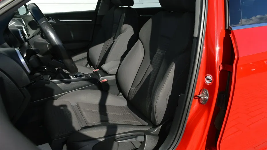 AUDI A3 Limousine -