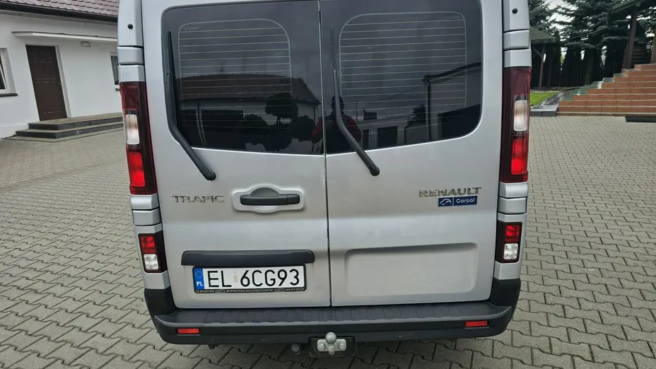 RENAULT Trafic -
