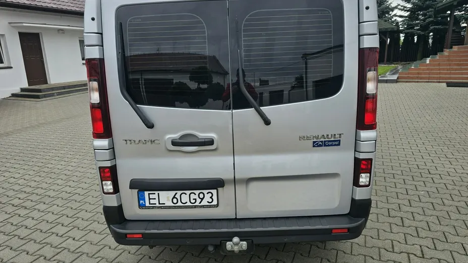 RENAULT Trafic -