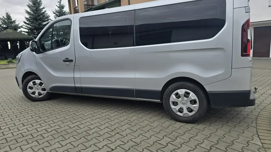 RENAULT Trafic -