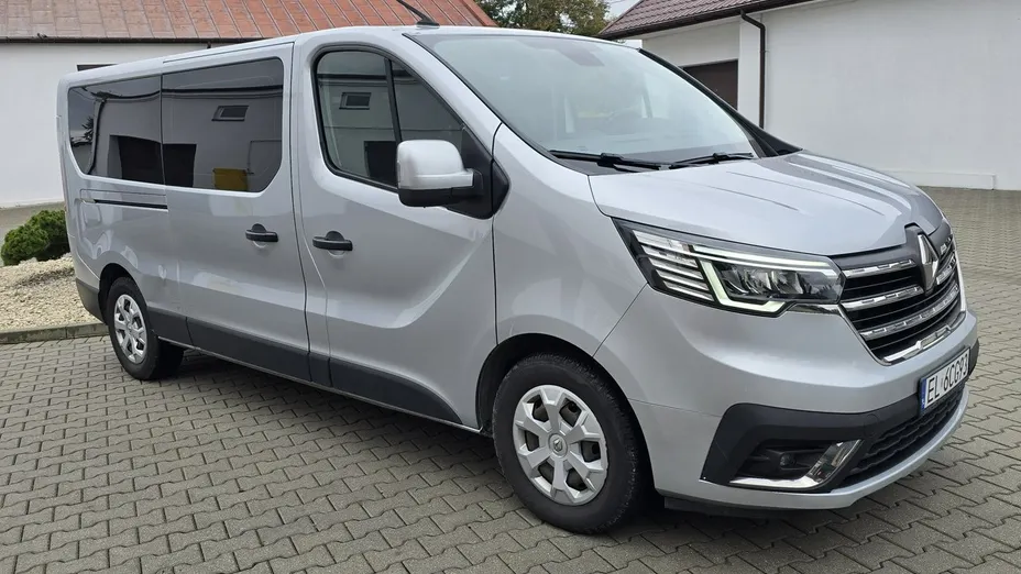 RENAULT Trafic -