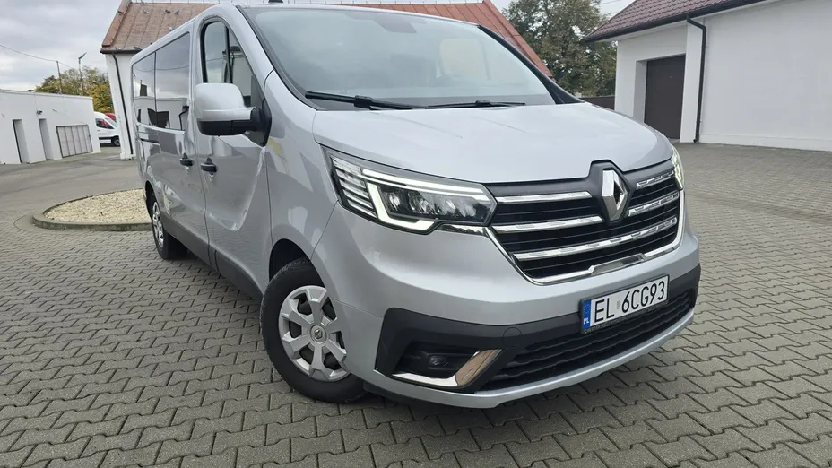 RENAULT Trafic -