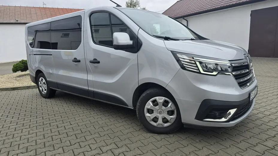 RENAULT Trafic -