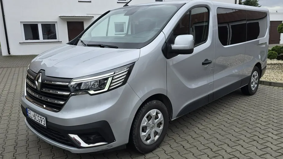 RENAULT Trafic -