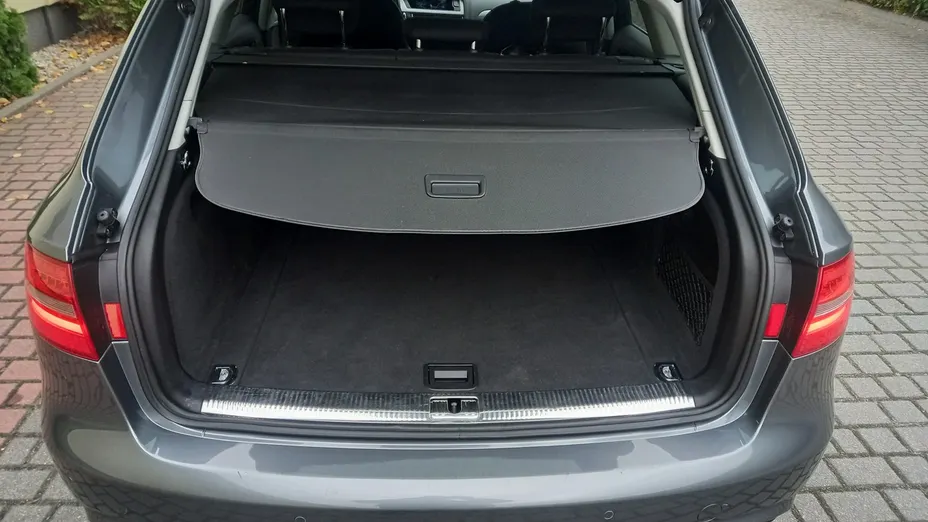 AUDI A4 -