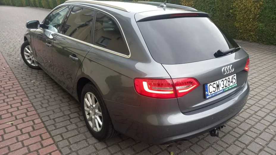 AUDI A4 -