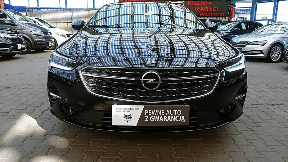 OPEL Insignia -