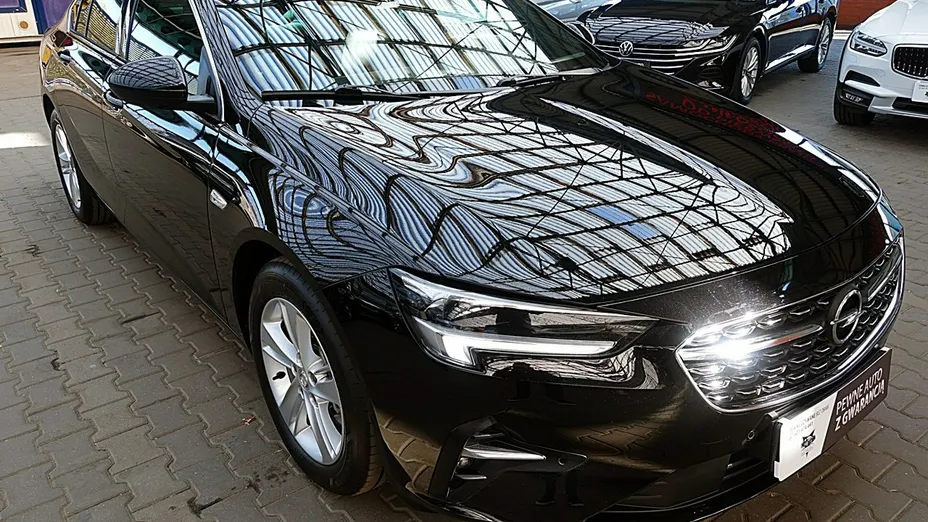 OPEL Insignia -