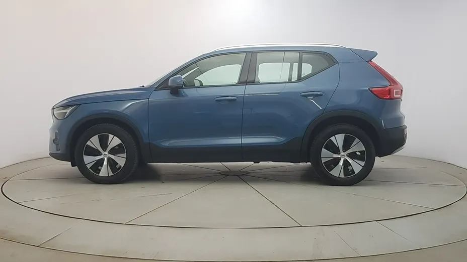 VOLVO XC40 -