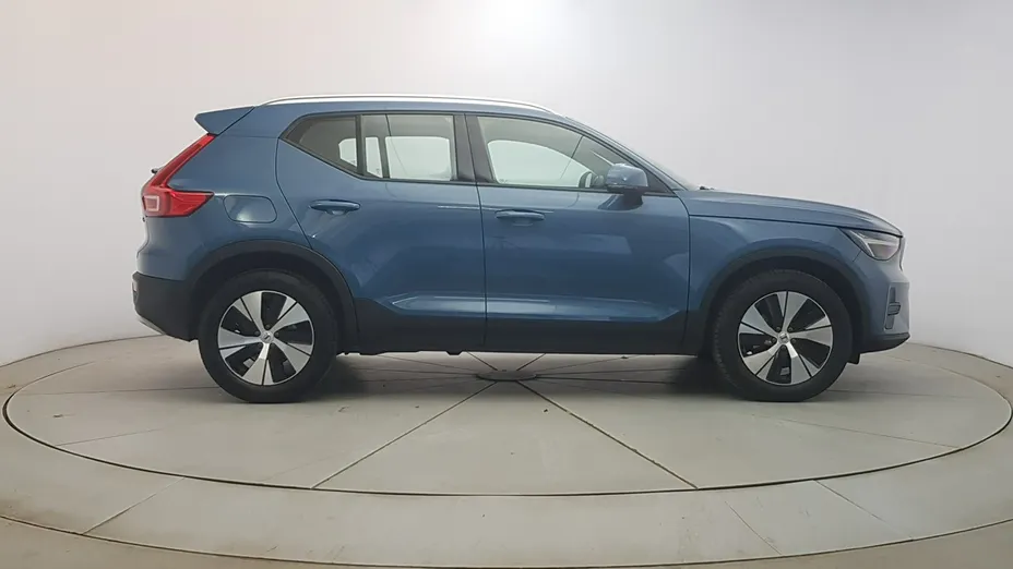 VOLVO XC40 -