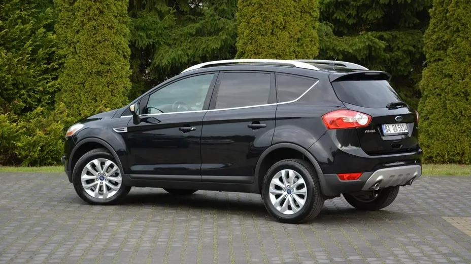 FORD Kuga -