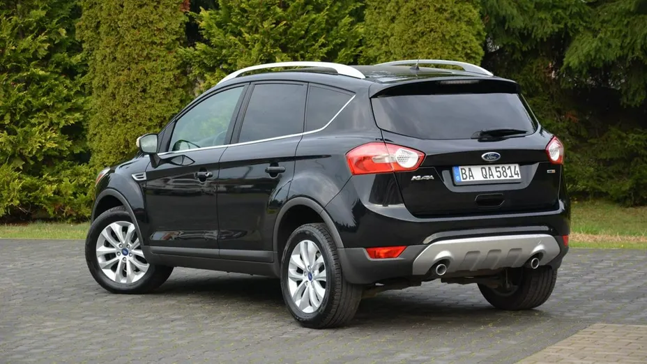 FORD Kuga -