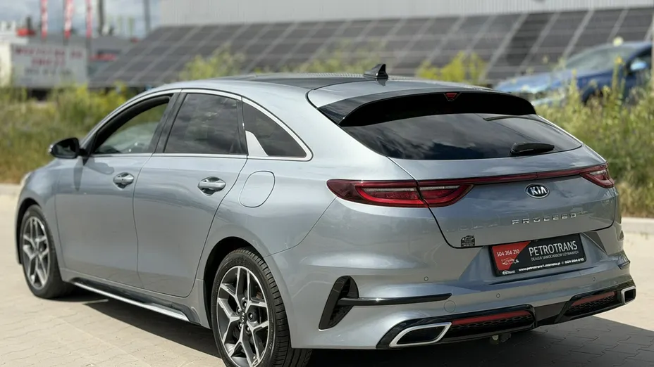 KIA ProCeed -