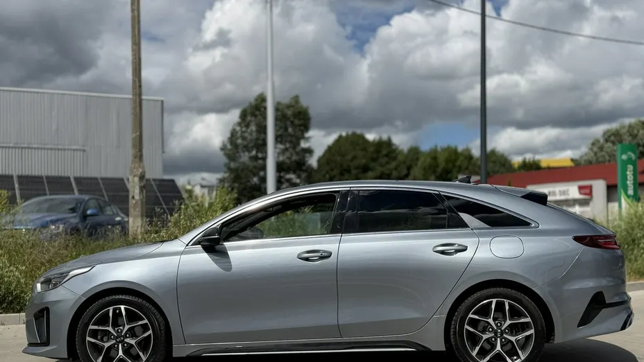 KIA ProCeed -