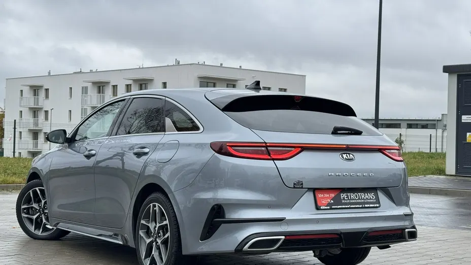 KIA ProCeed -