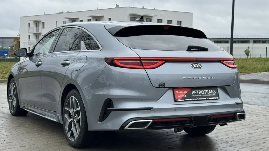 KIA ProCeed -
