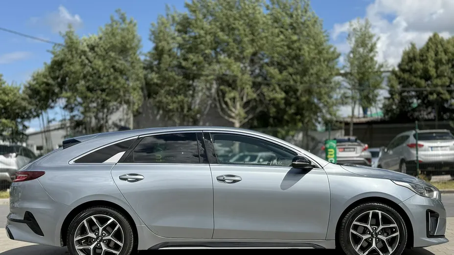 KIA ProCeed -