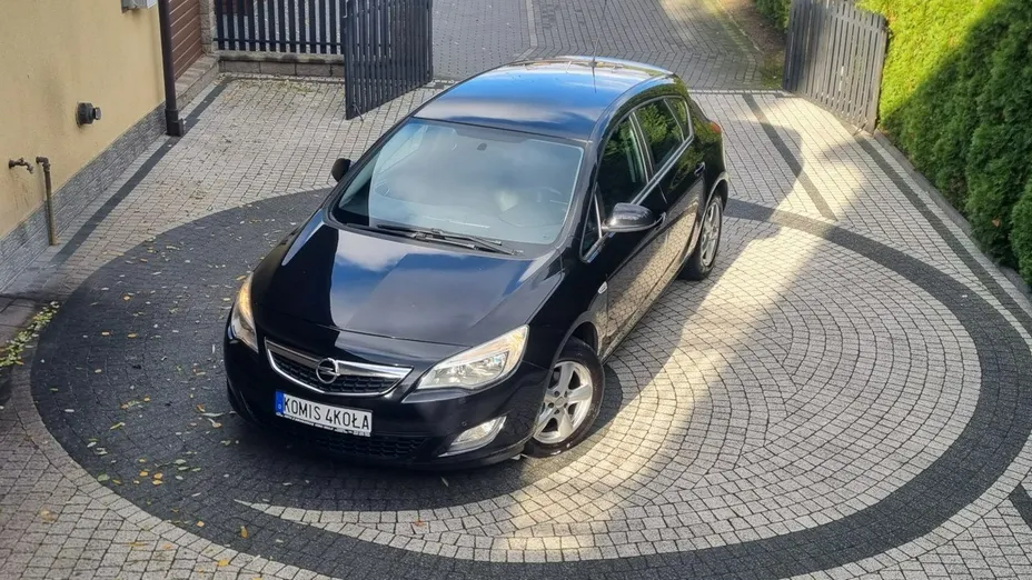OPEL Astra -