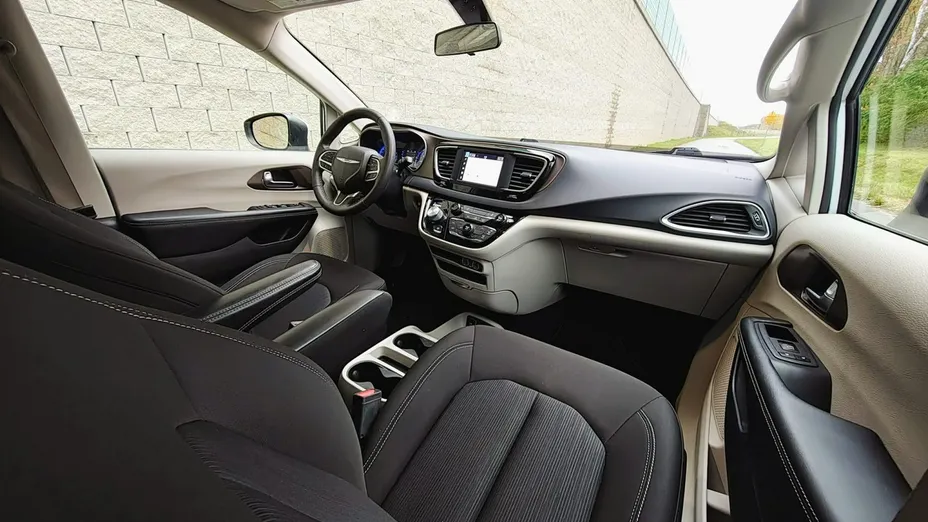 CHRYSLER Pacifica -