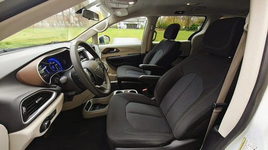 CHRYSLER Pacifica -