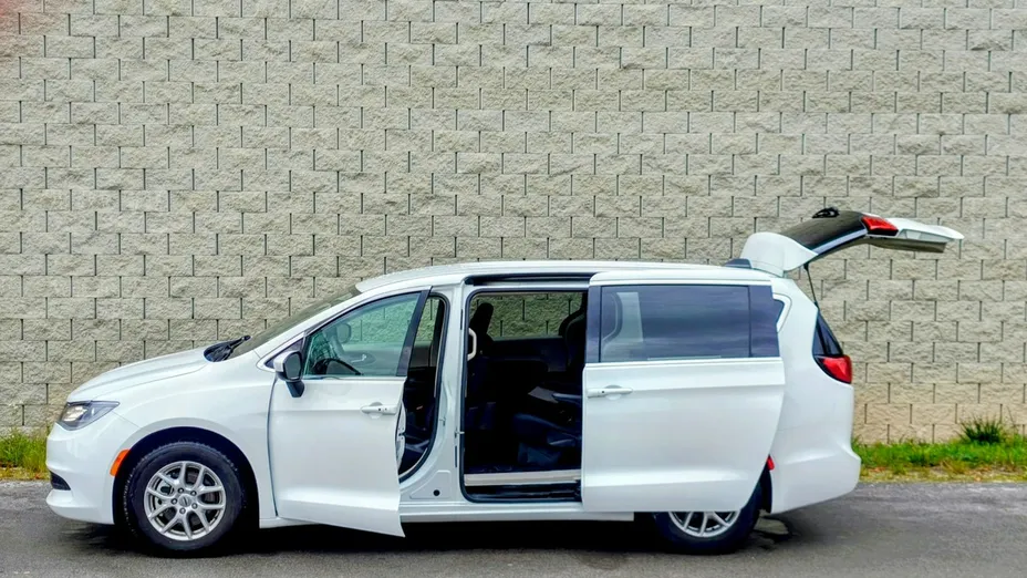 CHRYSLER Pacifica -