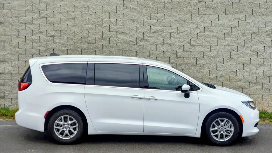 CHRYSLER Pacifica -
