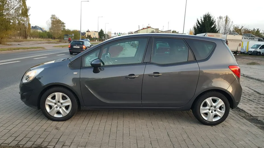 OPEL Meriva -