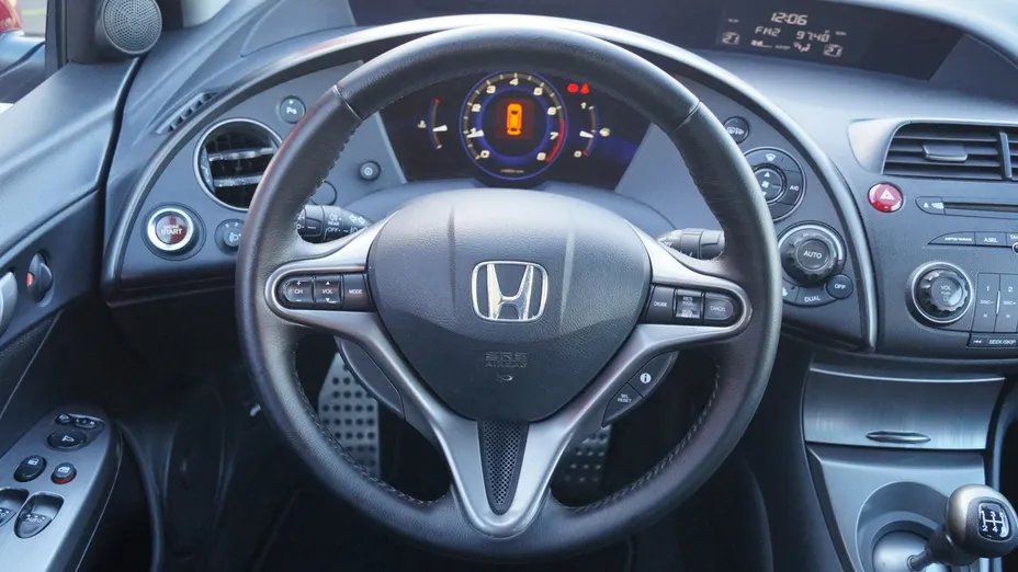 HONDA Civic -