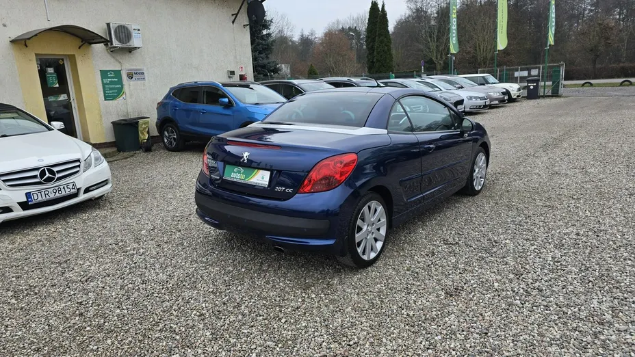 PEUGEOT 207 -