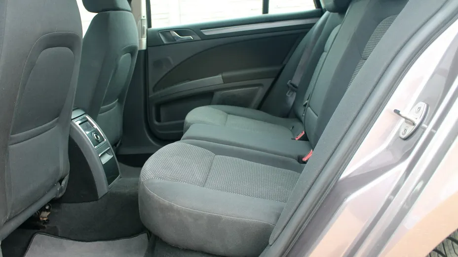 SKODA Superb -