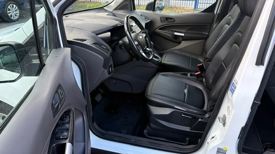 FORD Tourneo Connect -