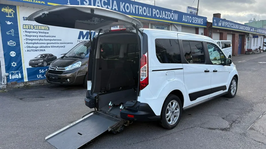 FORD Tourneo Connect -