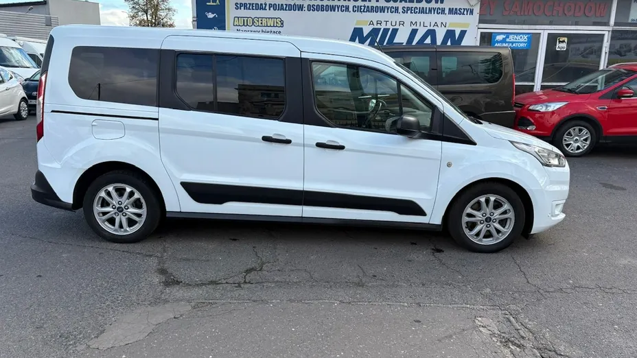 FORD Tourneo Connect -