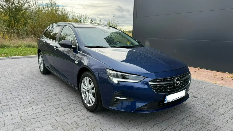 OPEL Insignia -