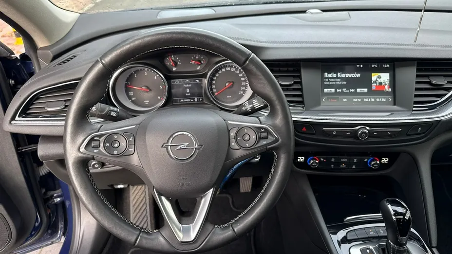 OPEL Insignia -
