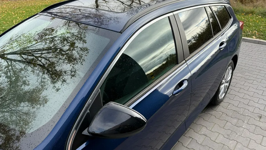 OPEL Insignia -