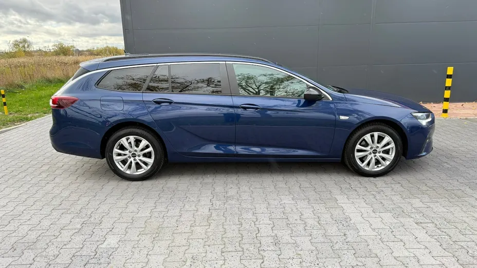 OPEL Insignia -