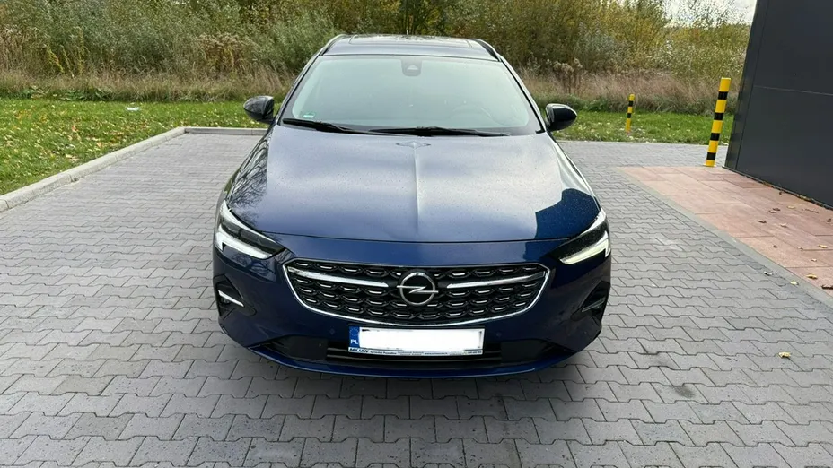 OPEL Insignia -