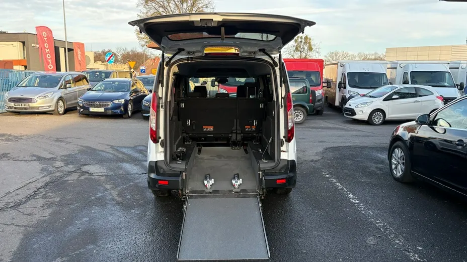 FORD Tourneo Connect -