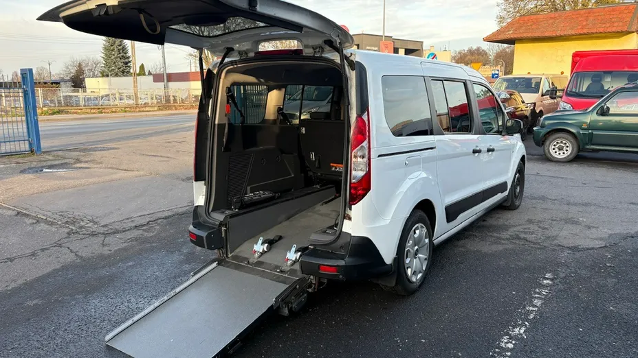 FORD Tourneo Connect -