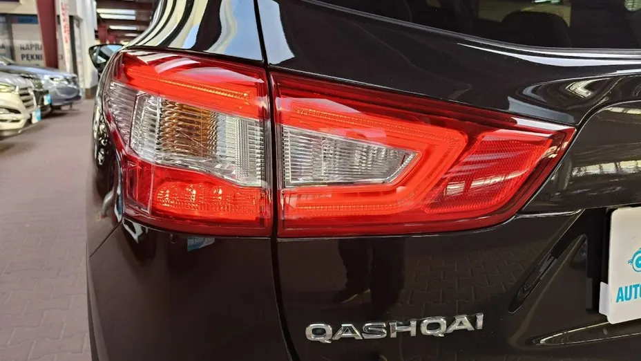 NISSAN Qashqai -
