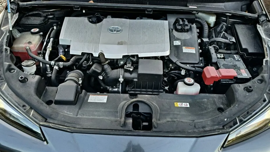 TOYOTA Prius -