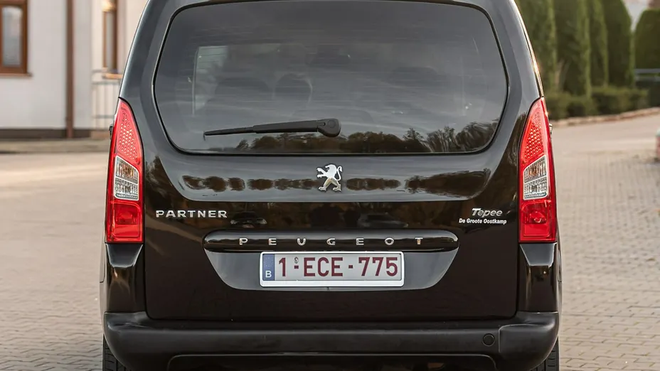 PEUGEOT Partner -