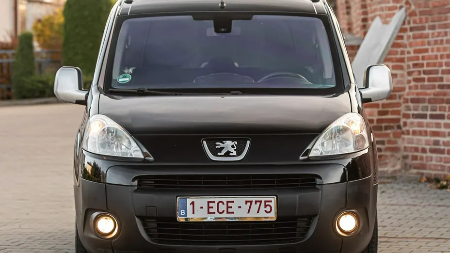 PEUGEOT Partner -